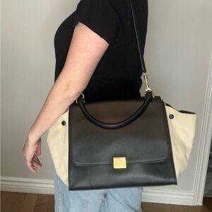 Celine Trapeze Black leather and cream canvas, gold hardware